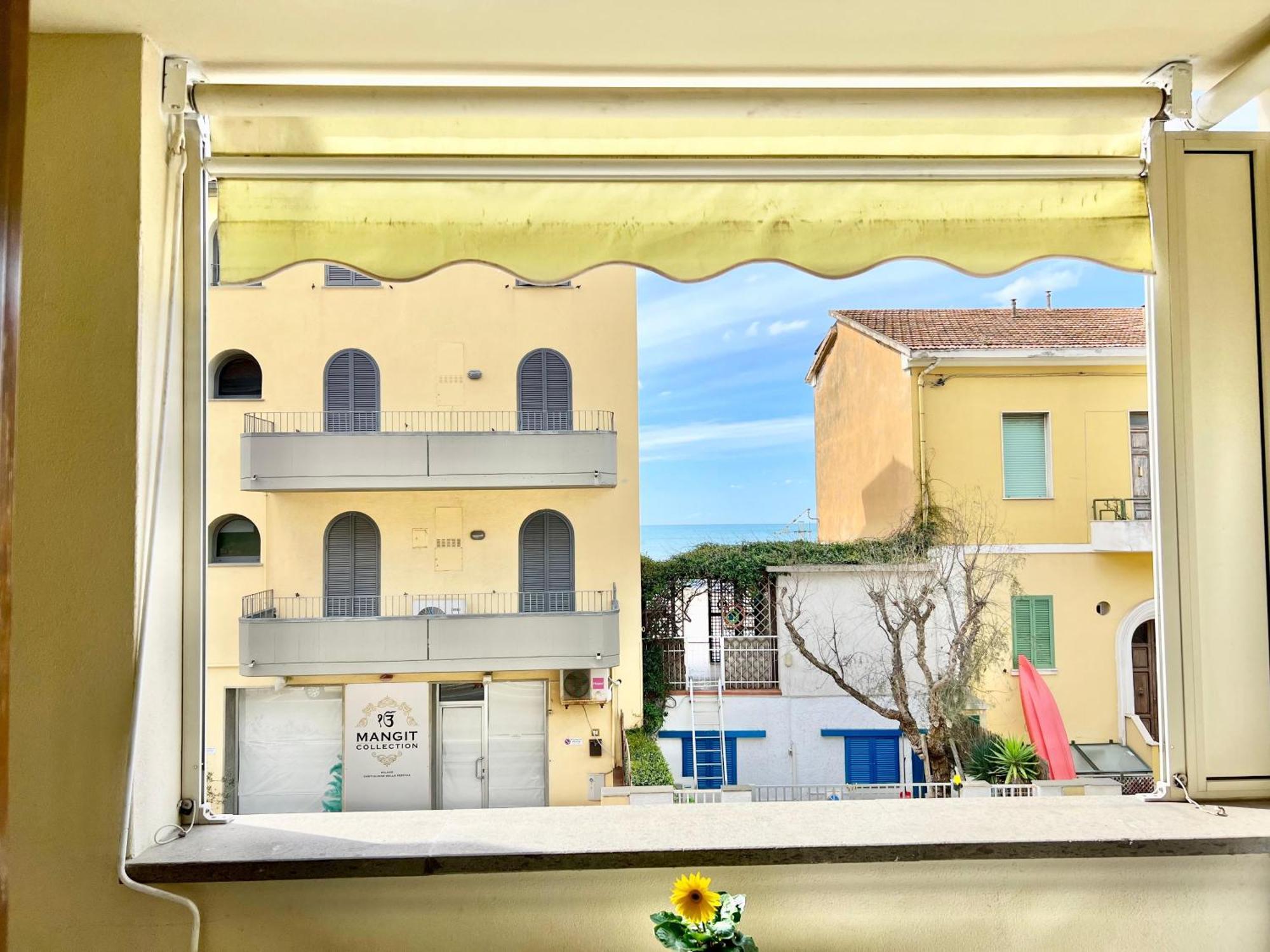Mono Rosina, Aria Condizionata E Balcone A Soli 50 Metri Dal Mare! By Alfareal カスティリオーネ・デッラ・ペスカーイア エクステリア 写真
